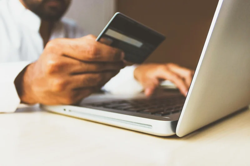 Solutions de paiement : le piège des options par défaut